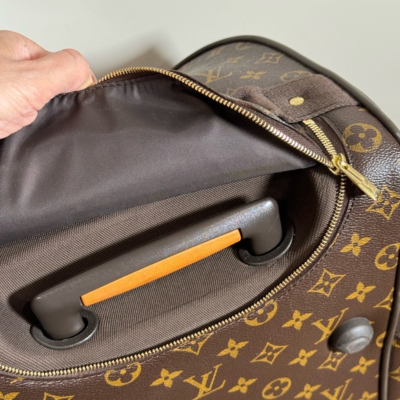 Authentic Louis Vuitton Monogram Rolling Duffle Bag - Picture 7 of 16